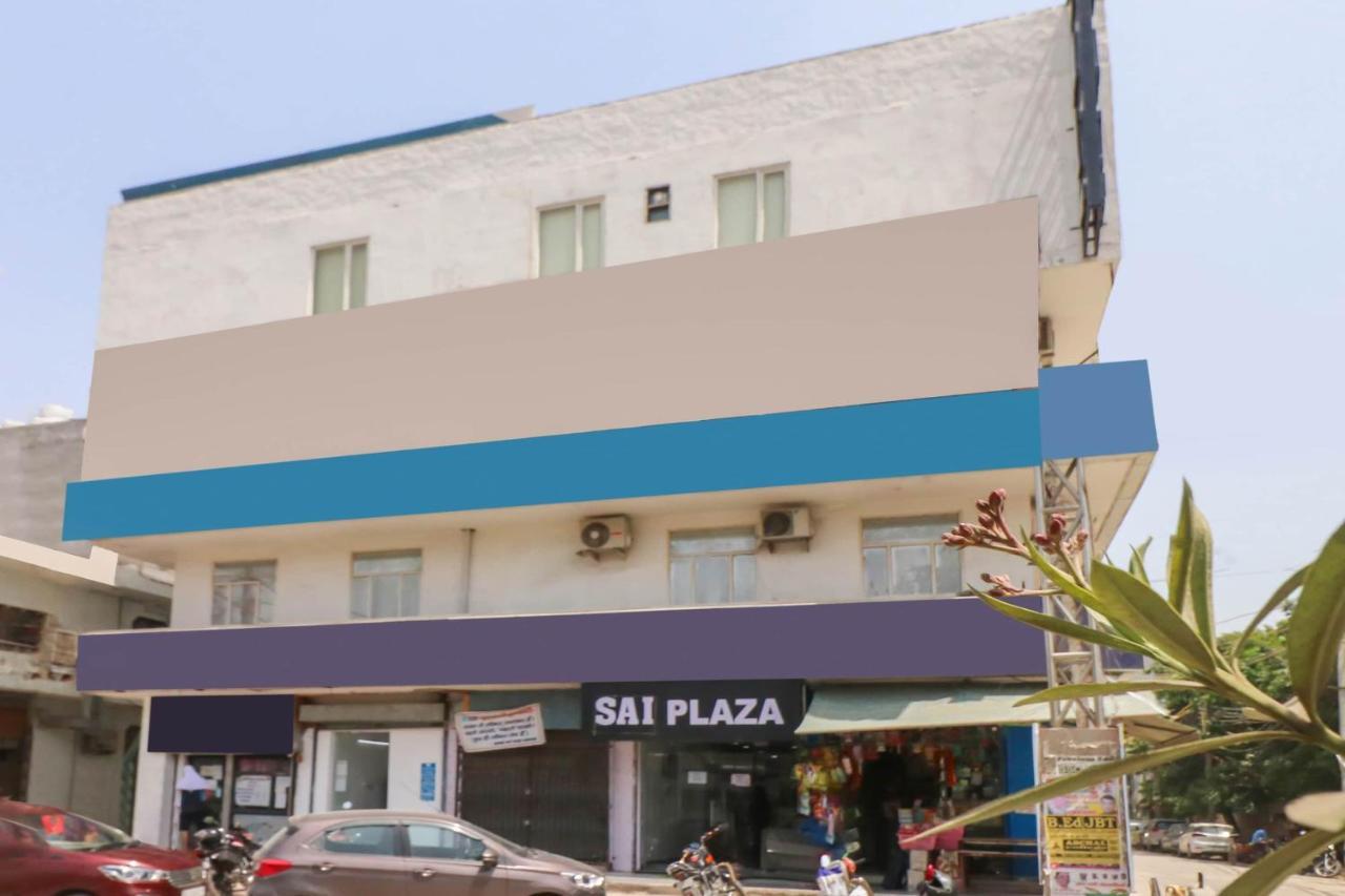Oyo Flagship 80318 Hotel Sai Plaza Near Indira Gandhi International Airport Nova Deli Exterior foto
